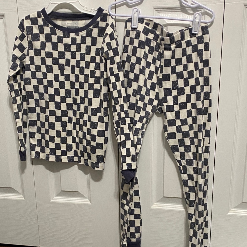Kids Checkered Pajama Set in Black and White